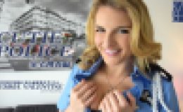 CUTIE POLICE 家宅捜査編 突然家宅捜査に来た金髪美女ポリスと・・