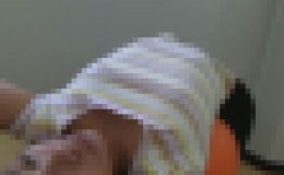 バランスボールではち切れんばかりに反られた胸チラ撮影BEST