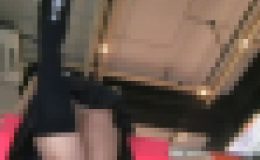 素人少女ゲーセンエアホッケーぱんちら逆さ撮影 1